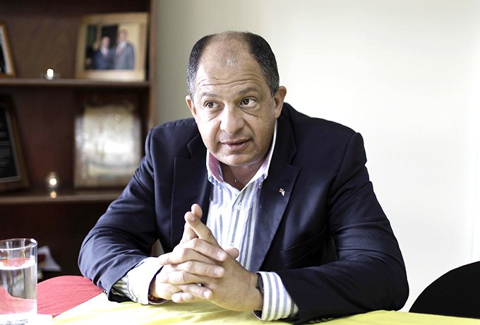 SOLÍS: EL NEOLIBERALISMO "HA HECHO ESTRAGOS" EN COSTA RICA