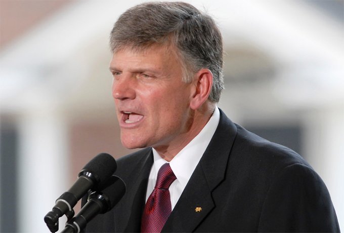 12 Franklin-graham2