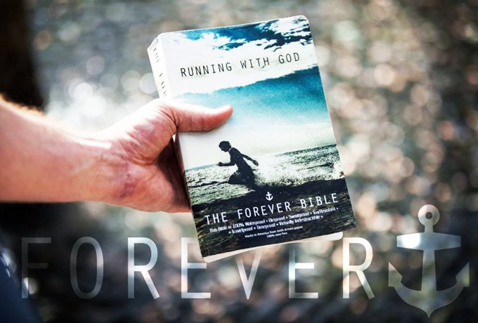 18 Biblia Forever indestructible