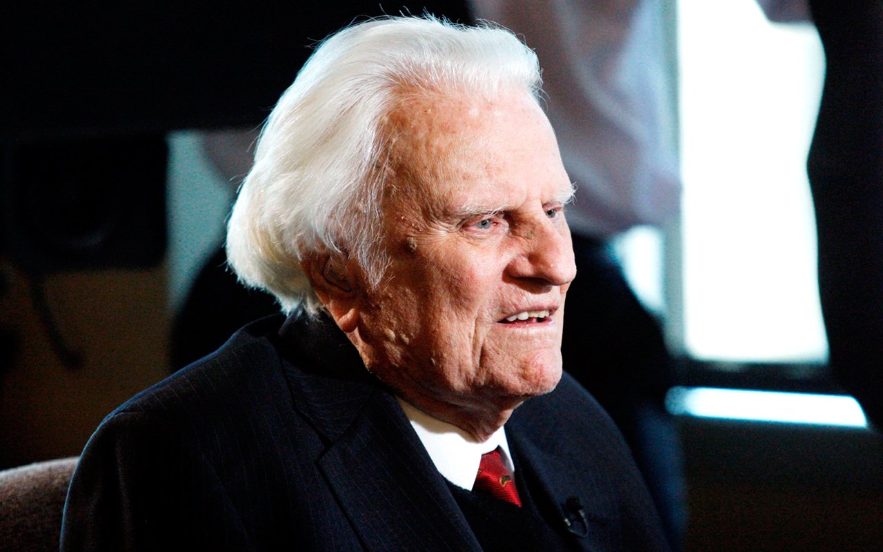 18-Billy-Graham-habla-de-Satanás.jpgWEB