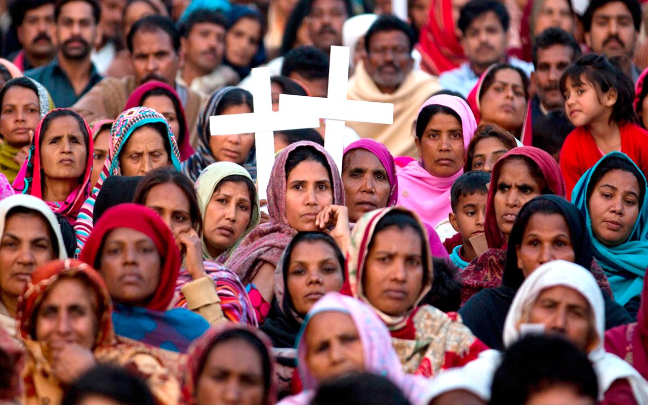 7-Cristianos-en-Pakistán-escogen-entre-el-Islam-y-la-muerte.jpgWEB