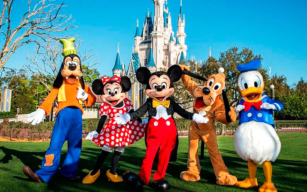 15-(1)-Disney-enemigo-de-Dios.jpg-WEB