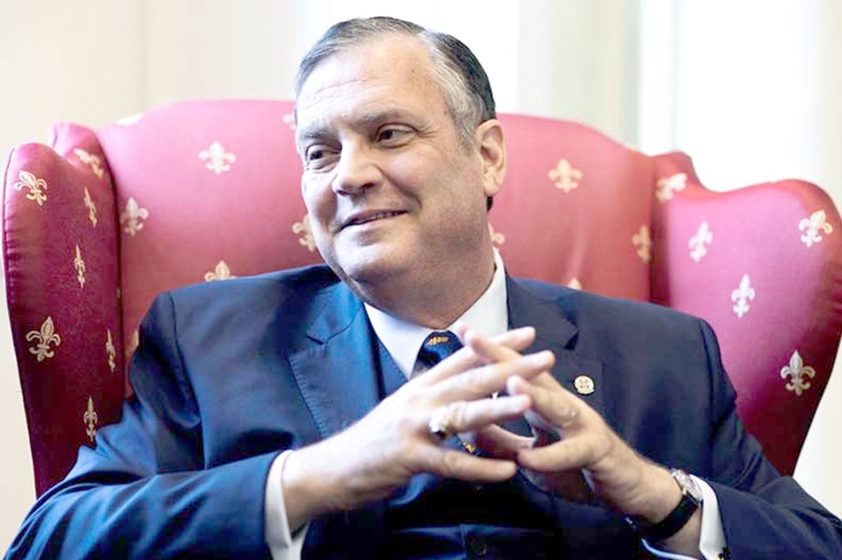Algunos políticos están usando Covid-19 WEB