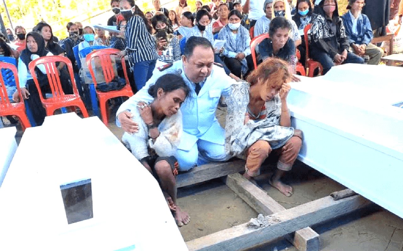 Cristianos asesinados por extremistas en Indonesia WEB