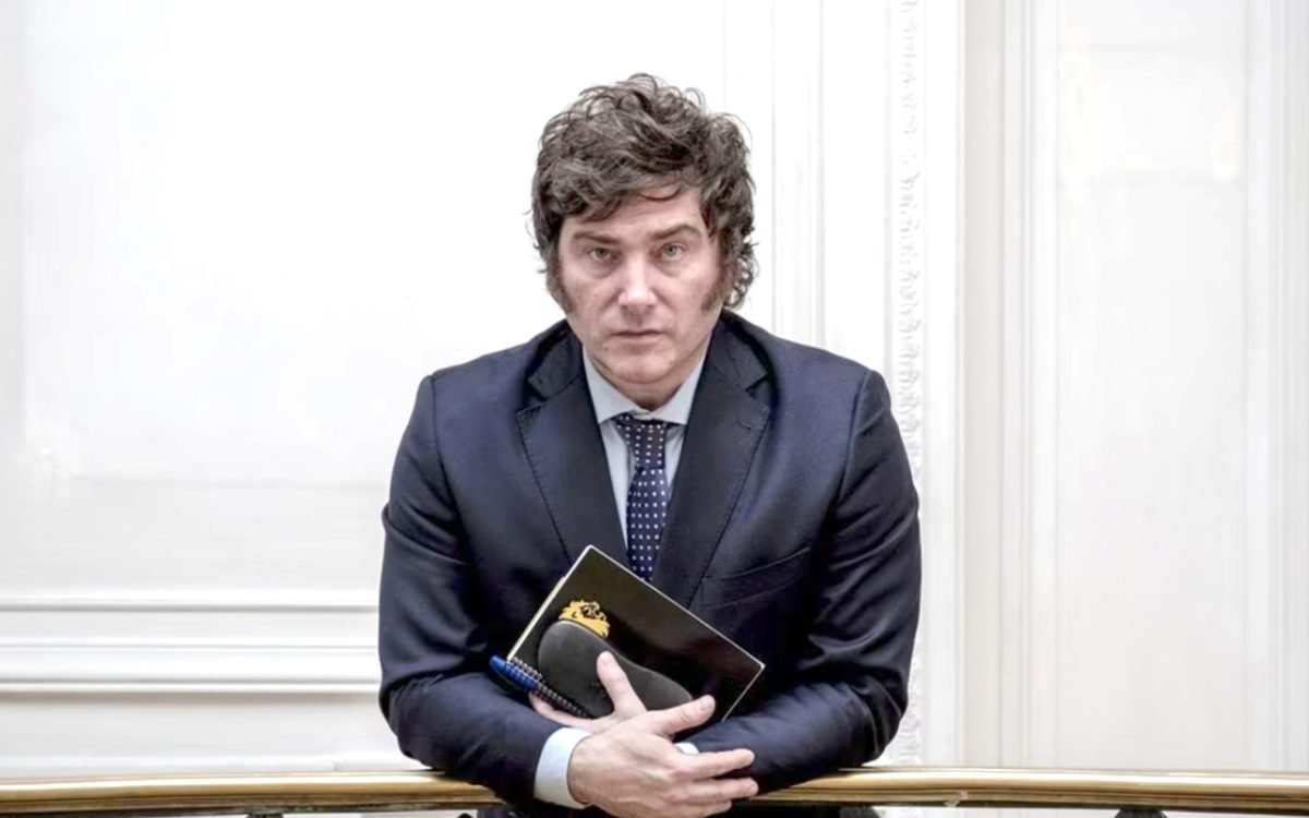 Candidato presidencial de Argentina Javier Milei estudia la Torá WEB