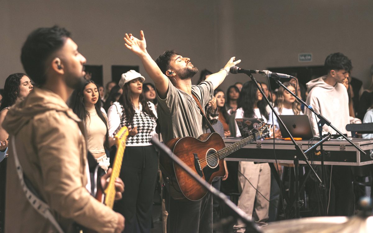 'Uno en Cristo' es la oración que Factor de Cambio Worship canta en su nuevo sencillo WEB