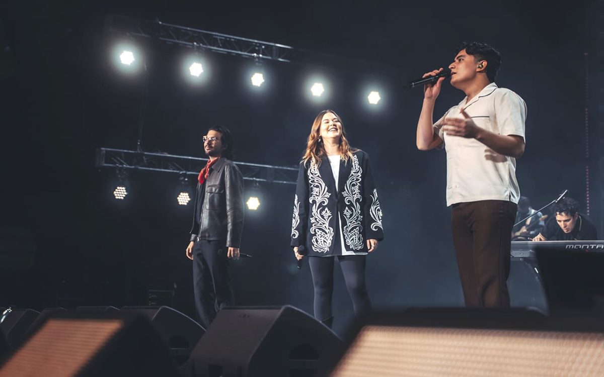 Un Corazón sorprende con el lanzamiento de _Sueños_, en vivo WEB