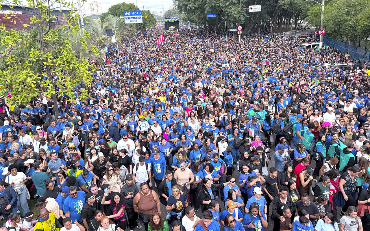 Brasil se desborda en la fe_ Millones de brasileños salen a las calles en la Marcha para Jesús WEB