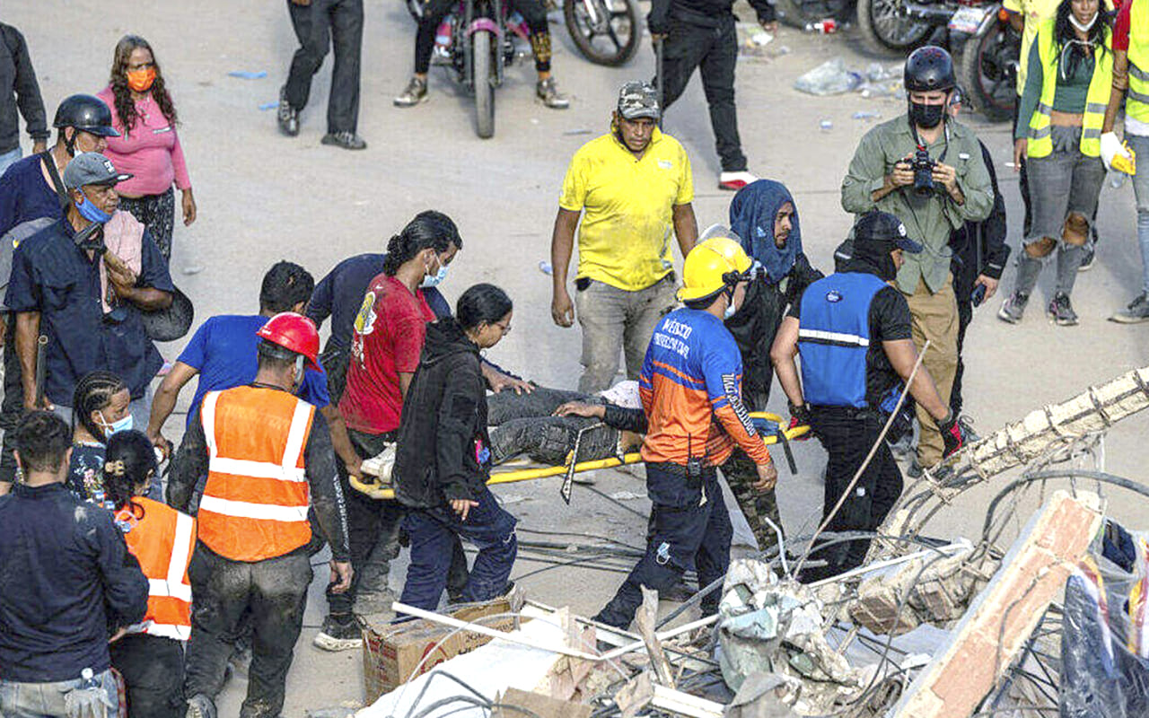 6461 personas rescatadas de los escombros muestra la mano milagrosa de Dios a través de los rescatistas WEB