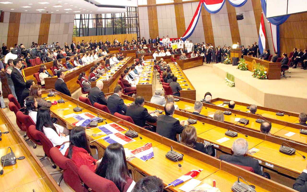 El senado paraguayo aprueba el último domingo de octubre como Día de la Iglesia Evangélica WEB