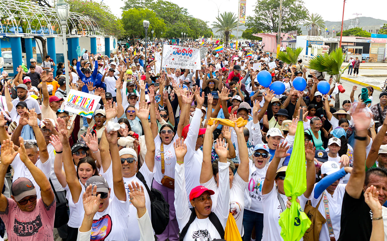 Iglesias del 79 de Venezuela retomaron las calles para Cristo el 12 de octubre _Volviendo al inicio_ WEB