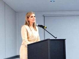 Presidente de Costa Rica: “¿Cómo me voy a avergonzar del Evangelio si es Jesucristo el que me tiene aquí?”